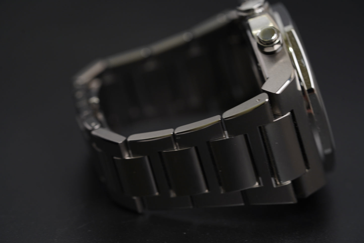 Girard-Perregaux Laureato Chronograph Ti49 (81020-21-3263-1CM)