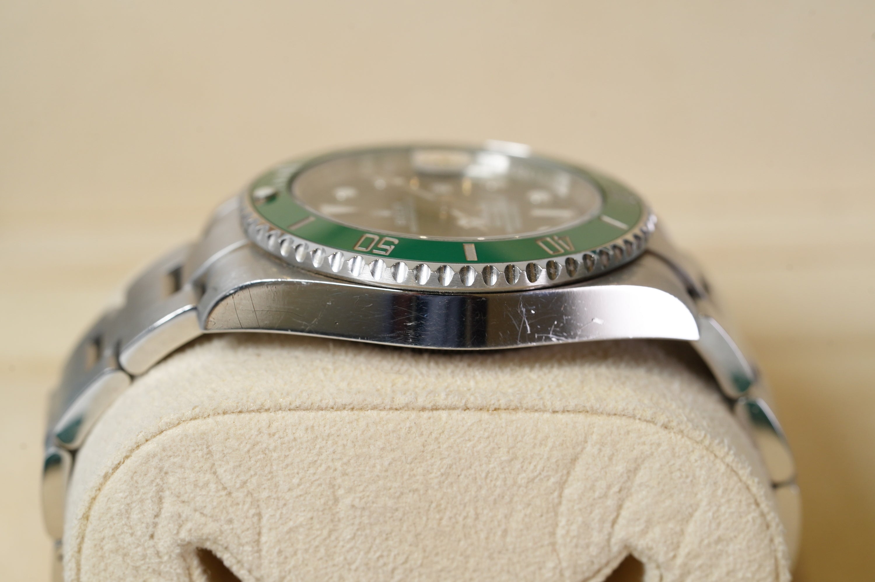 Rolex Submariner - Green Hulk (116610LV)