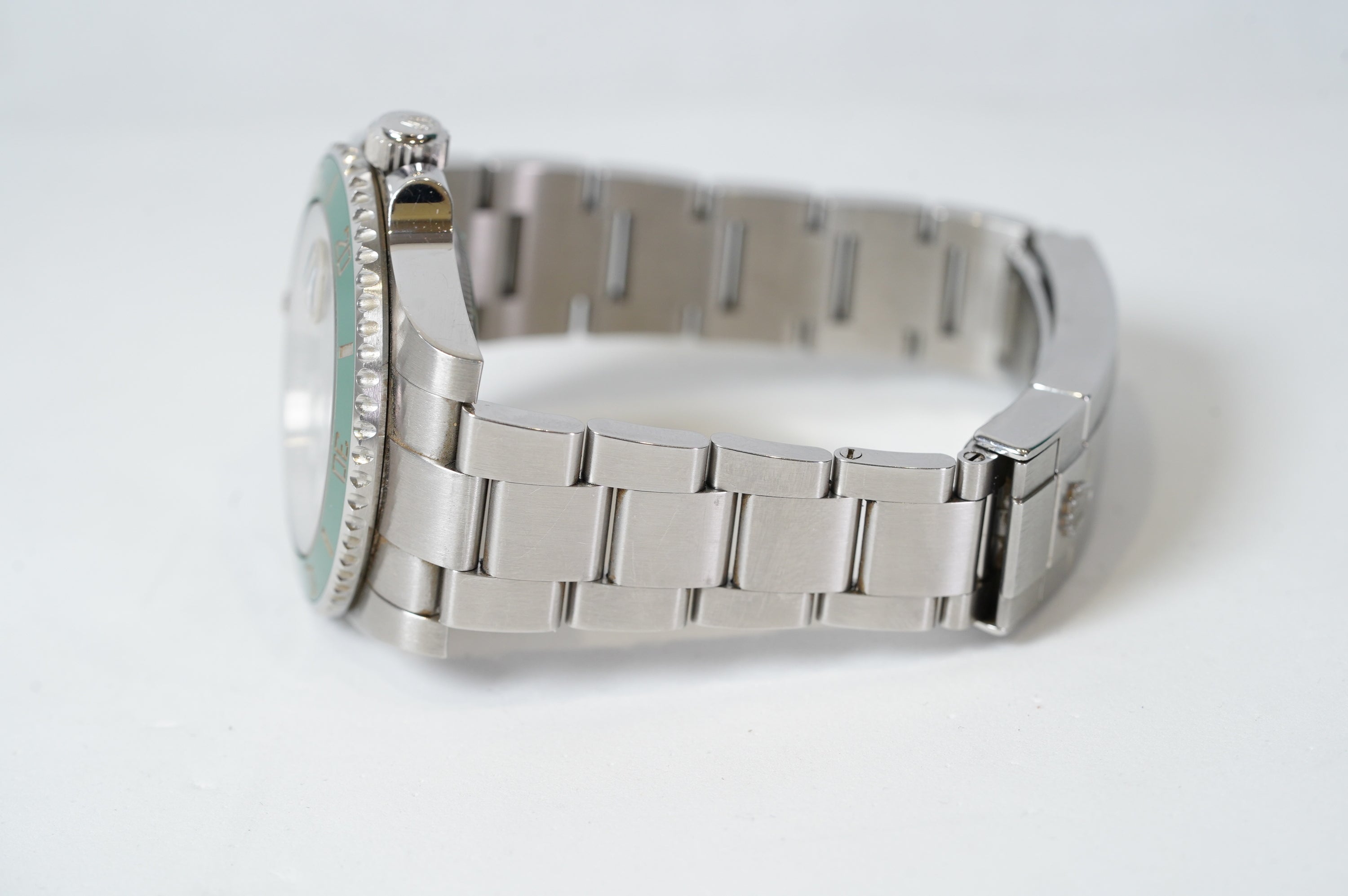 Rolex Submariner - Green Hulk (116610LV)