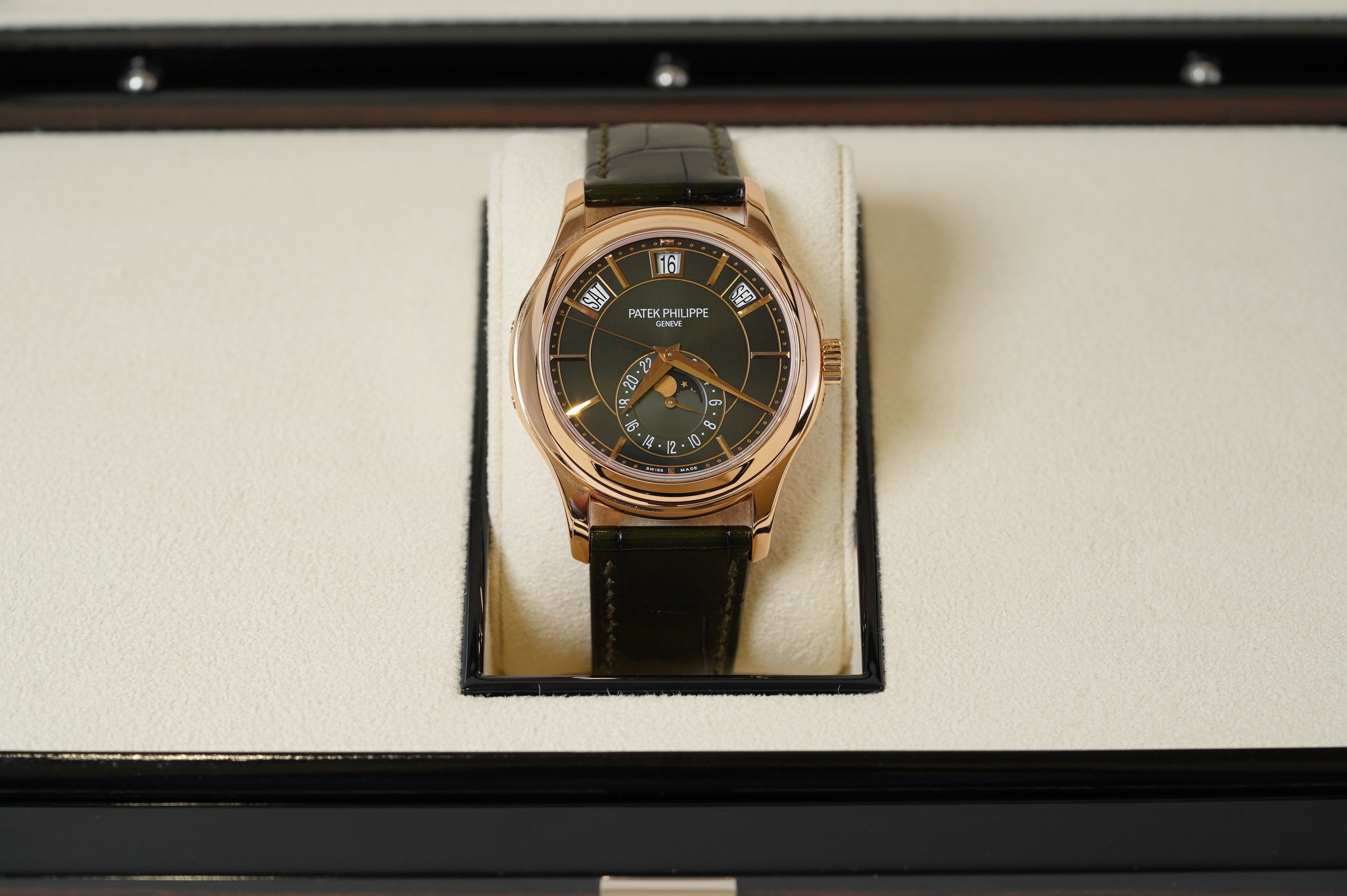 Patek Philippe Complications Annual Calendar (5205R-011)