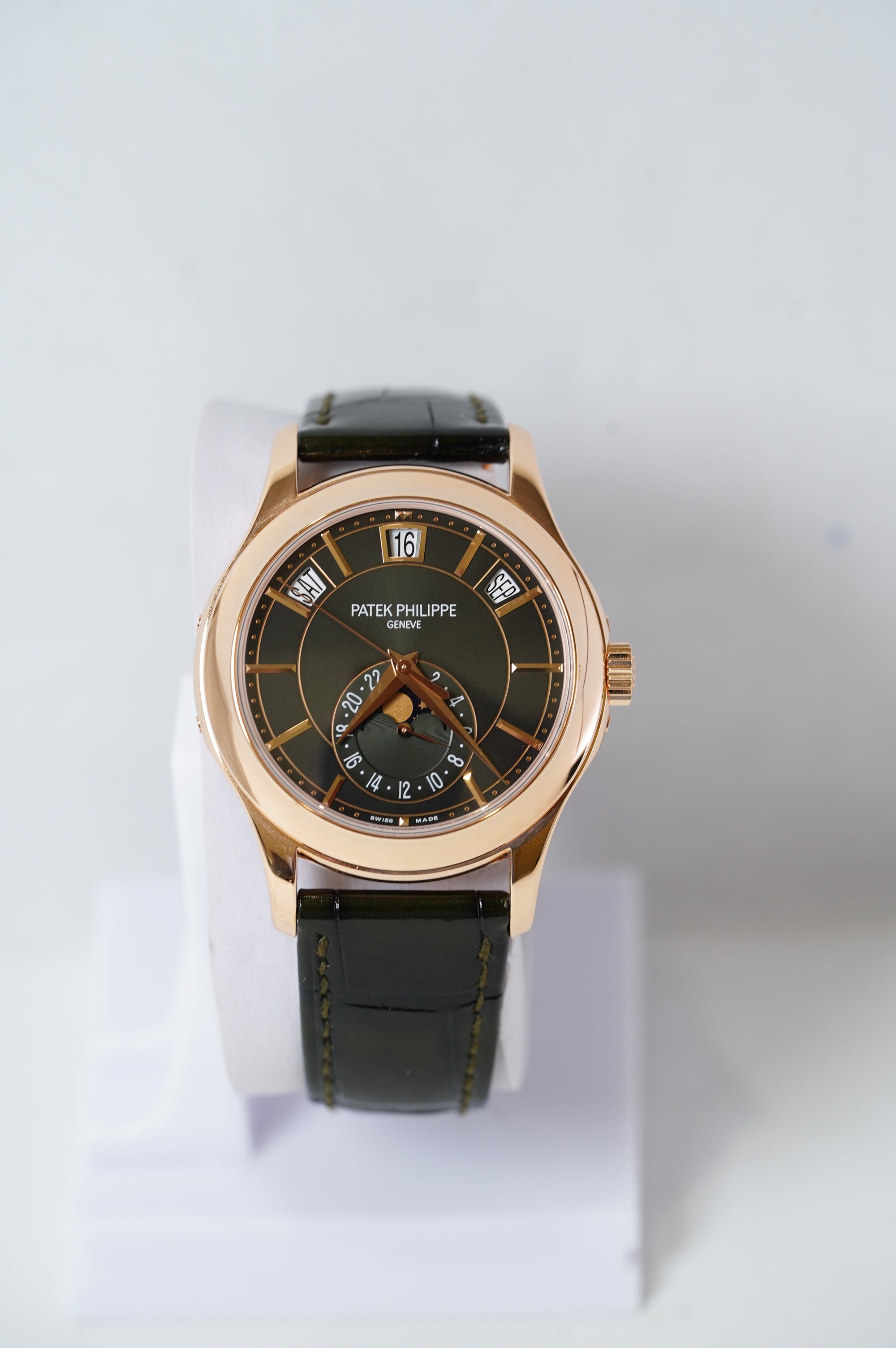 Patek Philippe Complications Annual Calendar (5205R-011)
