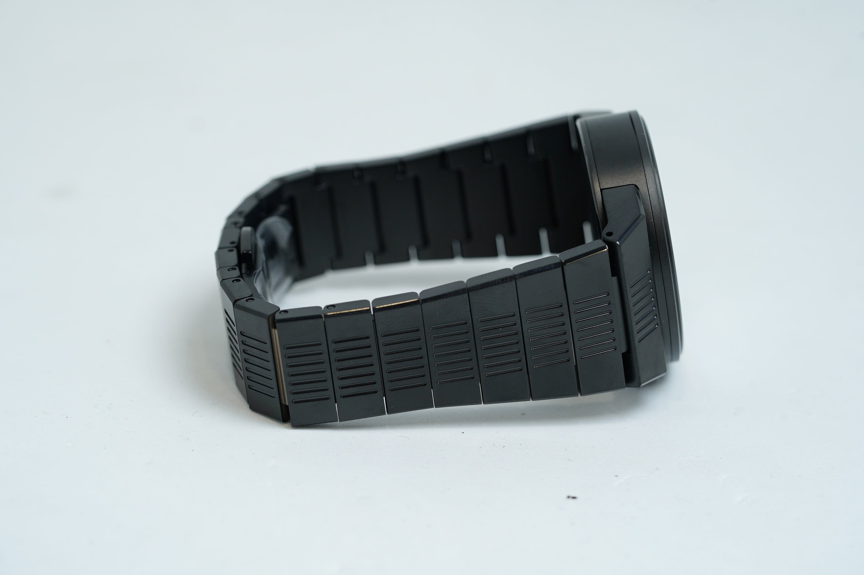 Alterum Worldtimer Automatic GMT Limited Edition of 100 Pieces