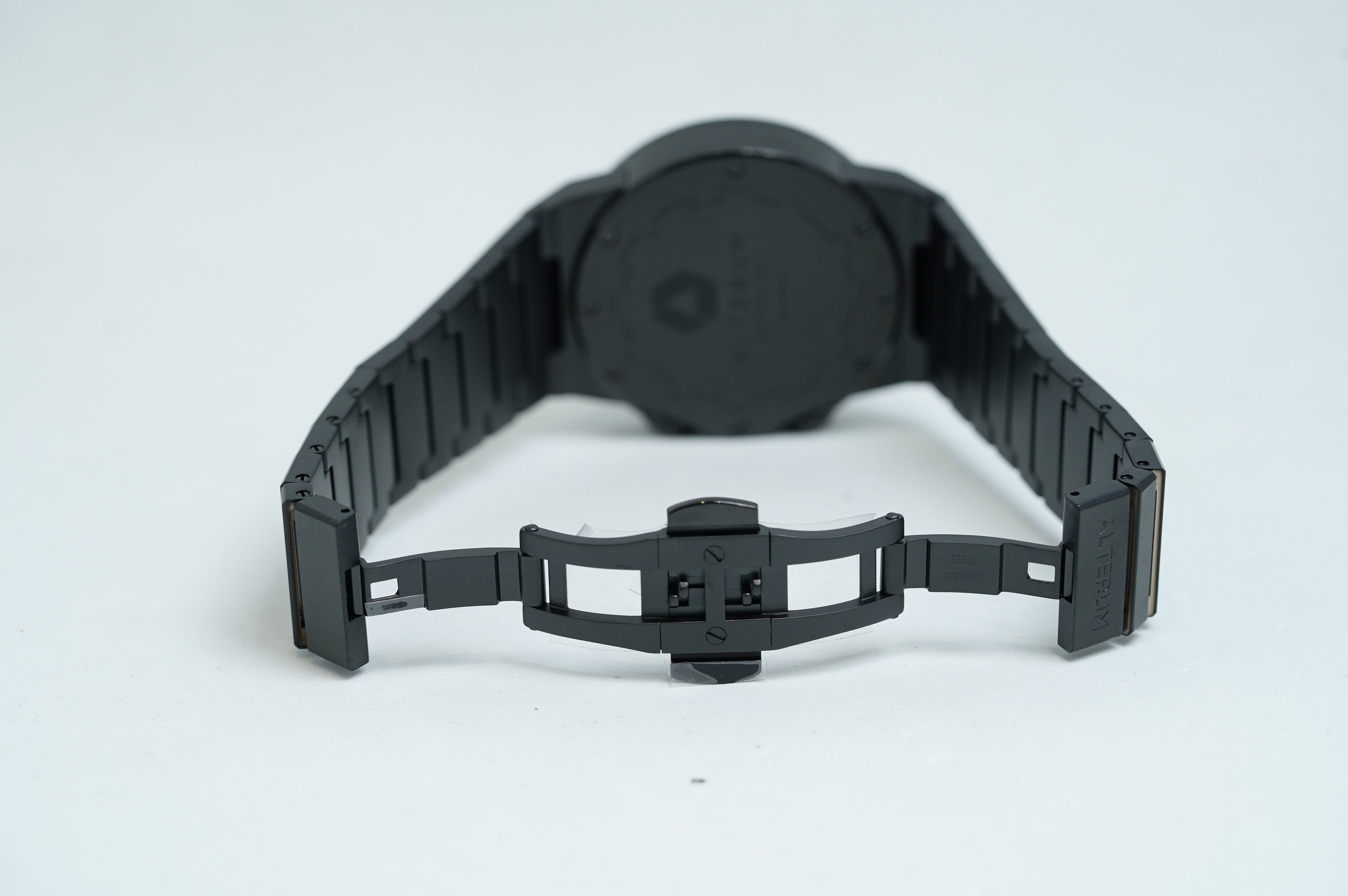 Alterum Worldtimer Automatic GMT Limited Edition of 100 Pieces