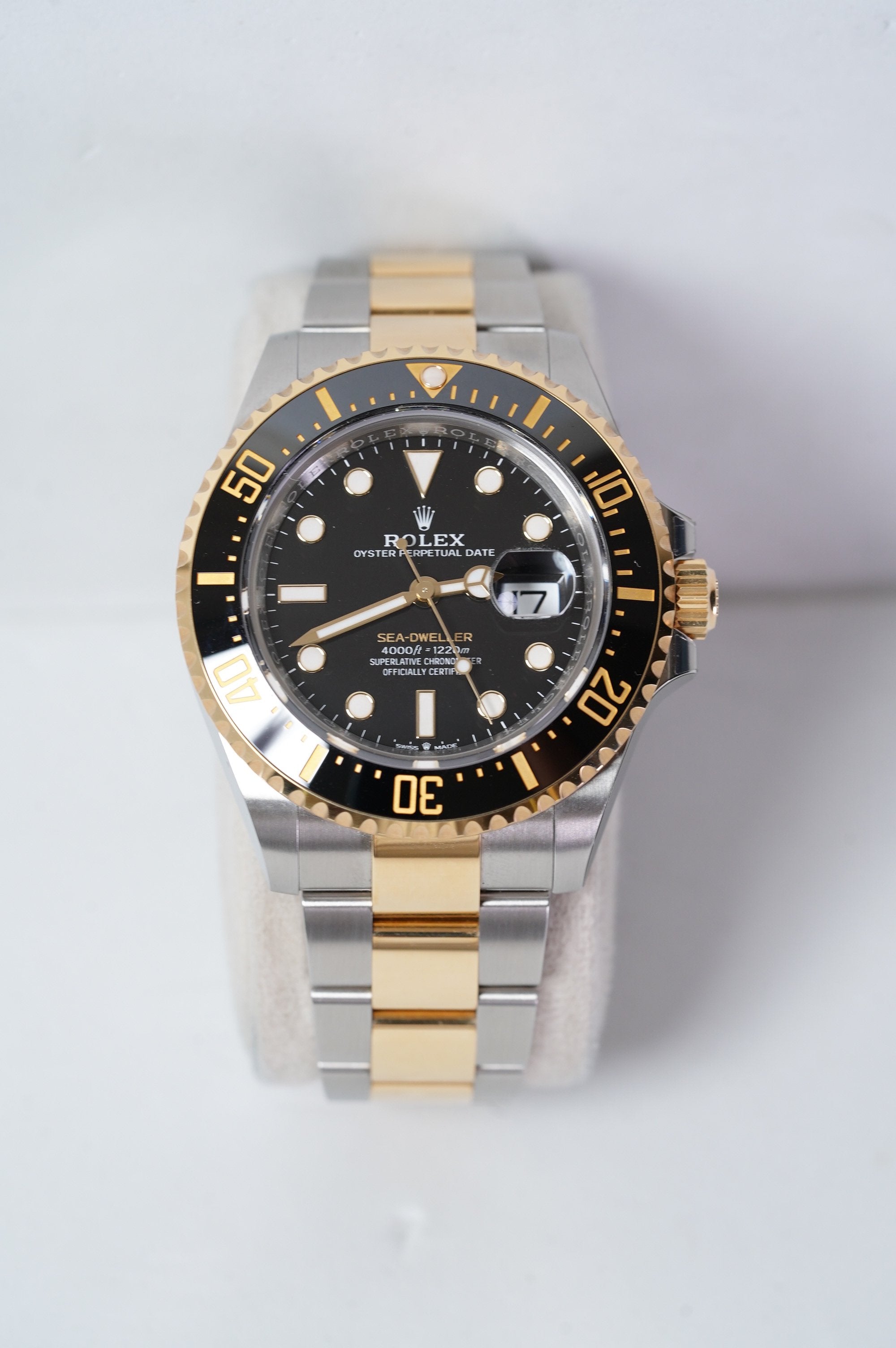 Rolex Sea-Dweller (126603-0001)