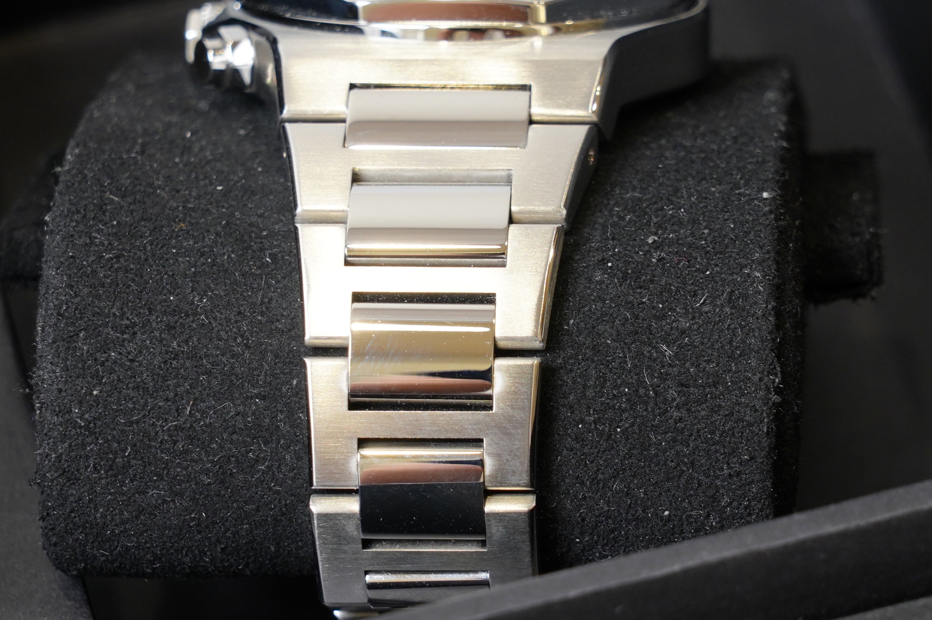 Girard-Perregaux Laureato Chronograph 42 mm (81020-11-631-11A)