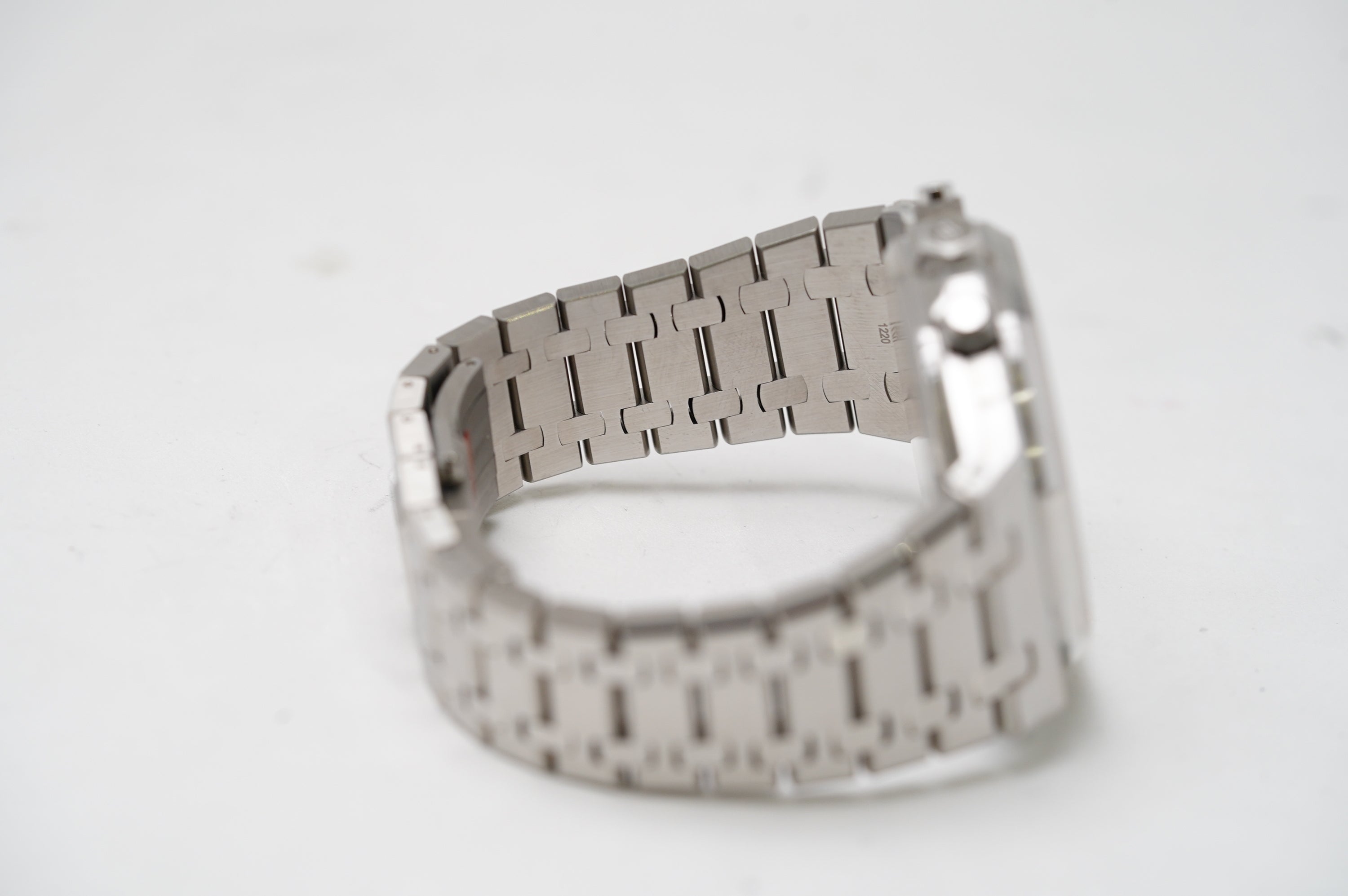 Audemars Piguet Royal Oak Chronograph (26331ST.OO.1220ST.03)