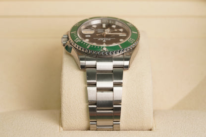 Rolex Submariner - Starbucks (126610LV)