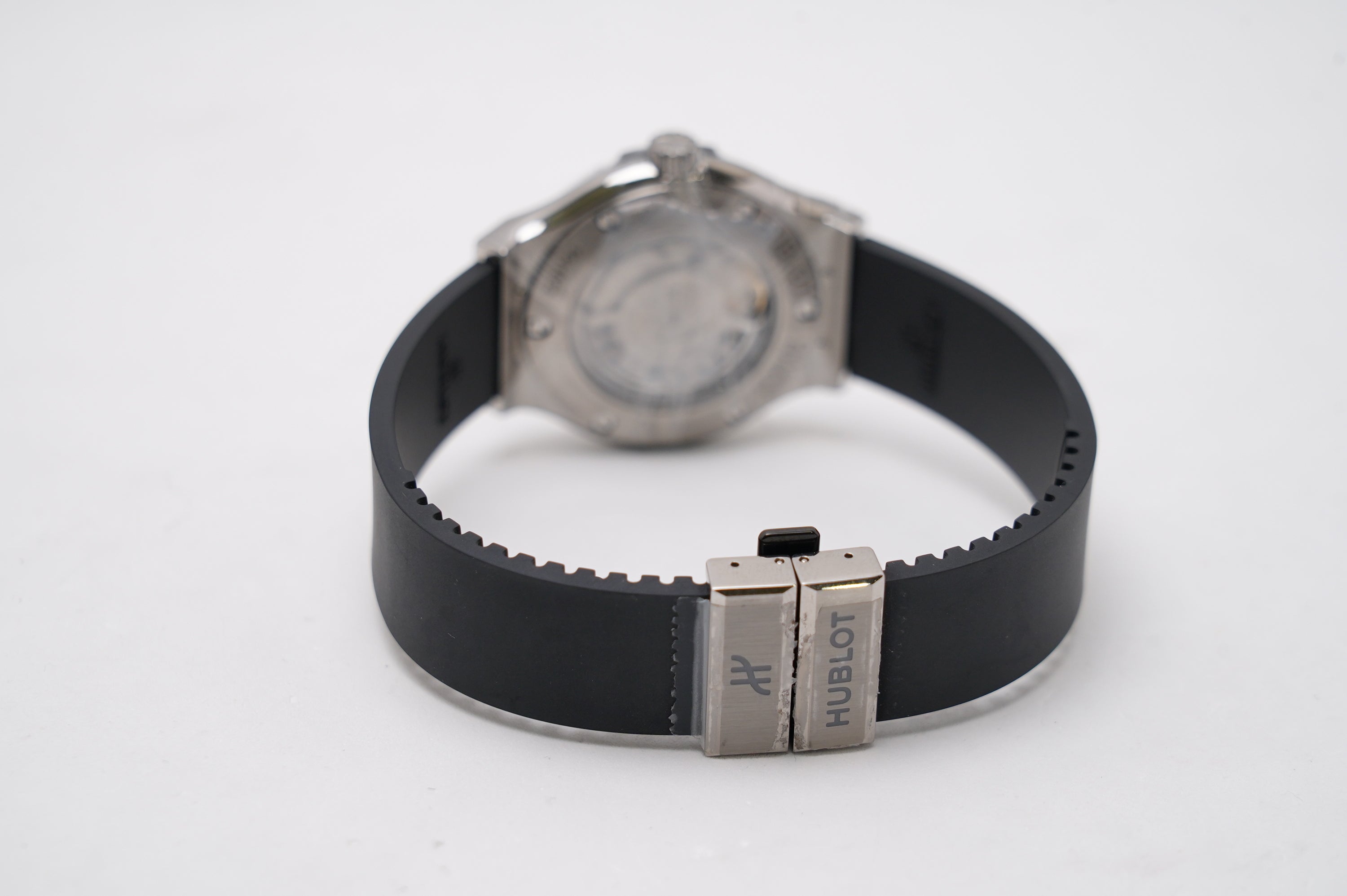 Hublot Classic Fusion Titanium (565.NX.1270.RX.MDM)