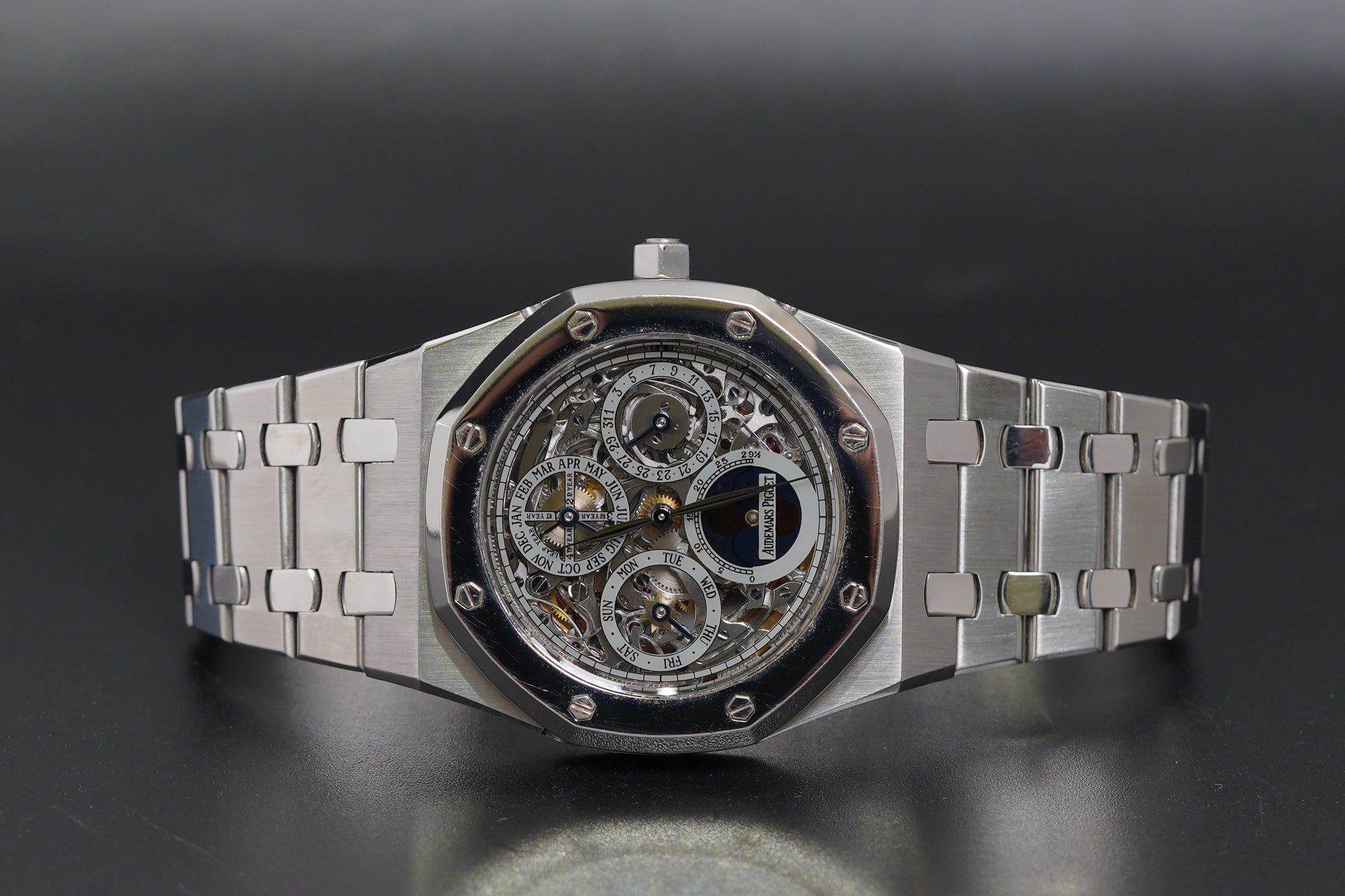 Audemars Piguet Royal Oak 39 Perpetual Calendar (25829SP.OO.0944SP.01)