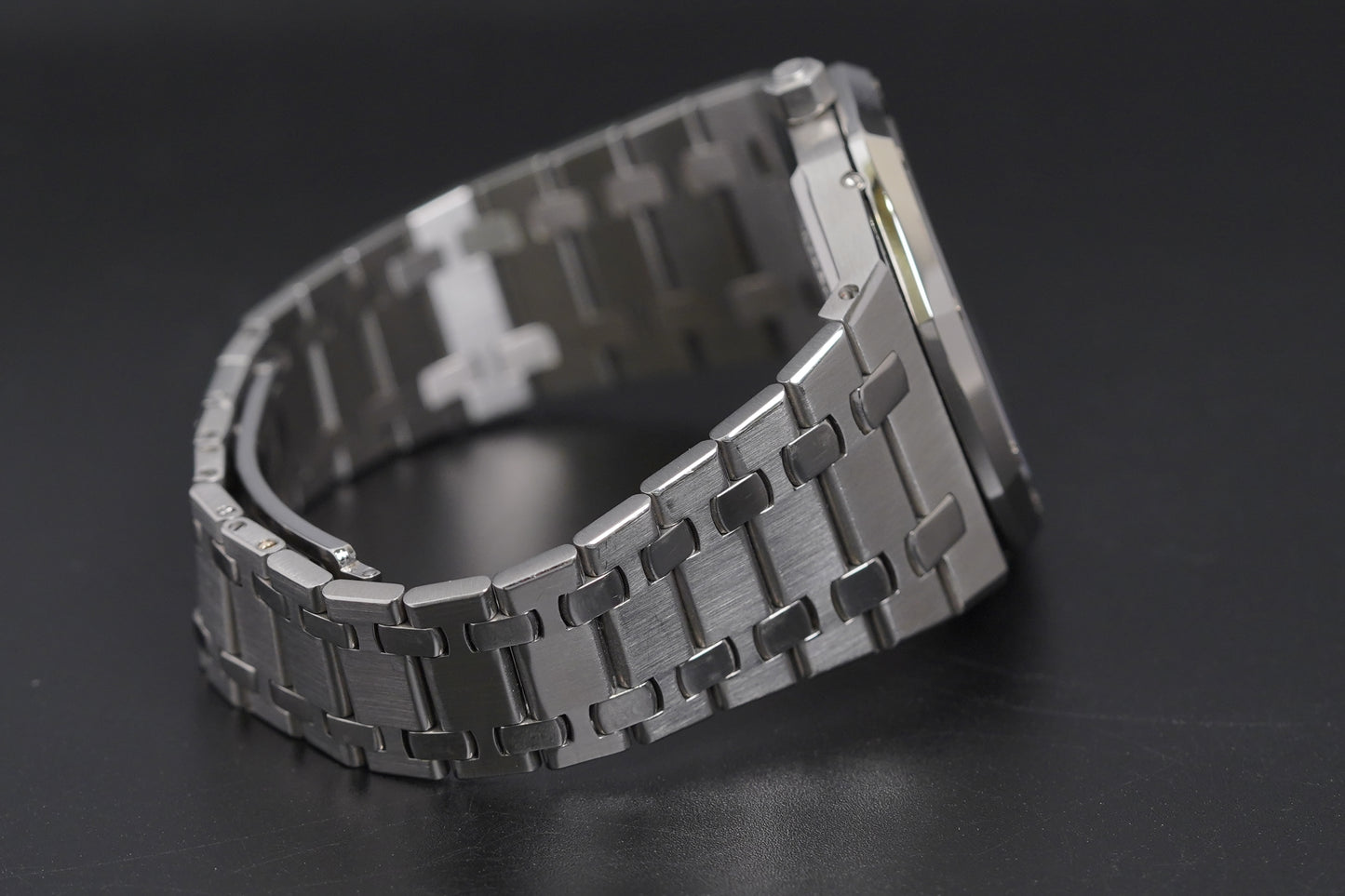 Audemars Piguet Royal Oak 39 Perpetual Calendar (25829SP.OO.0944SP.01)