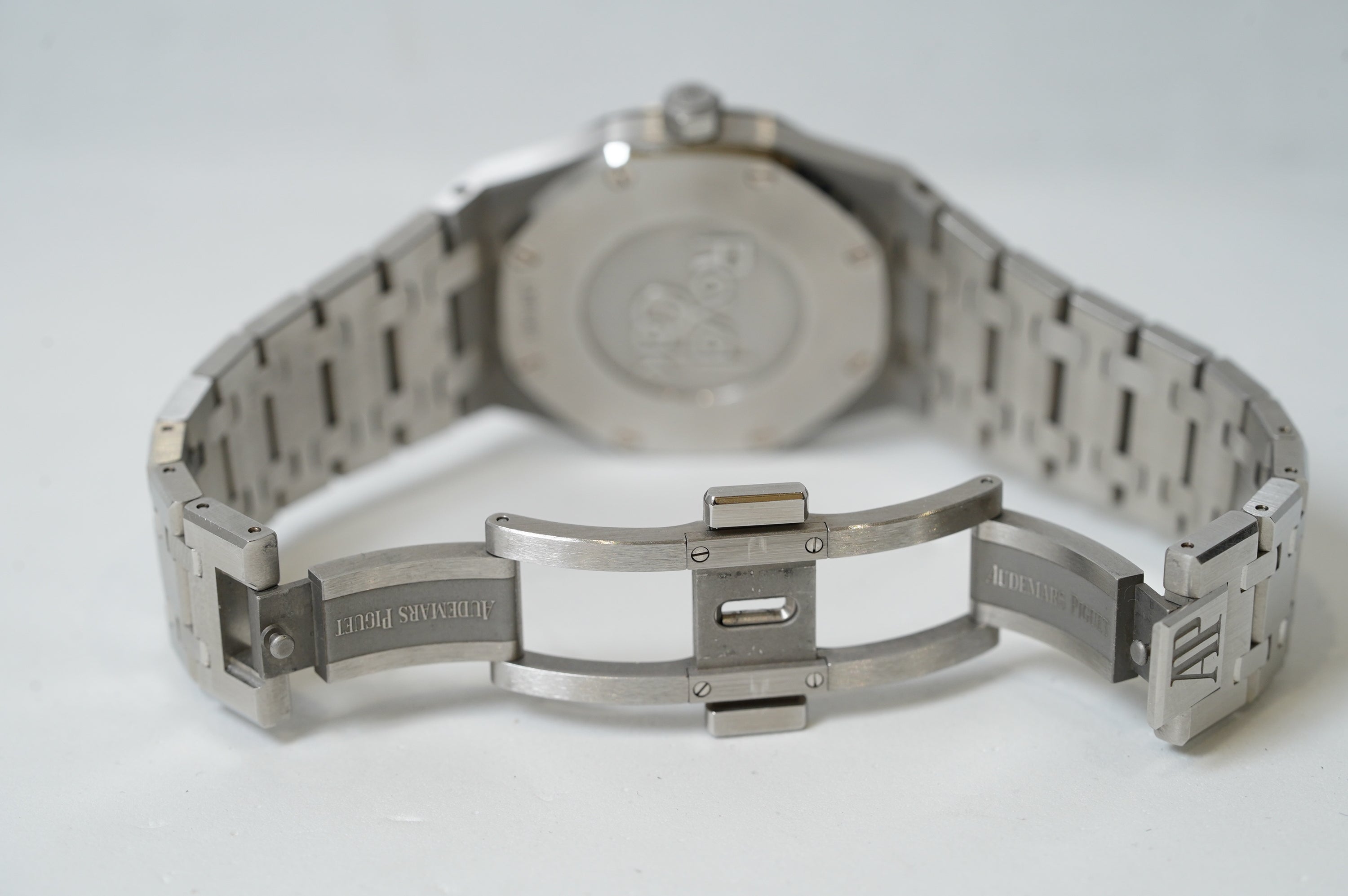 Audemars Piguet Royal Oak Quartz (67651ST.ZZ.1261ST.01)