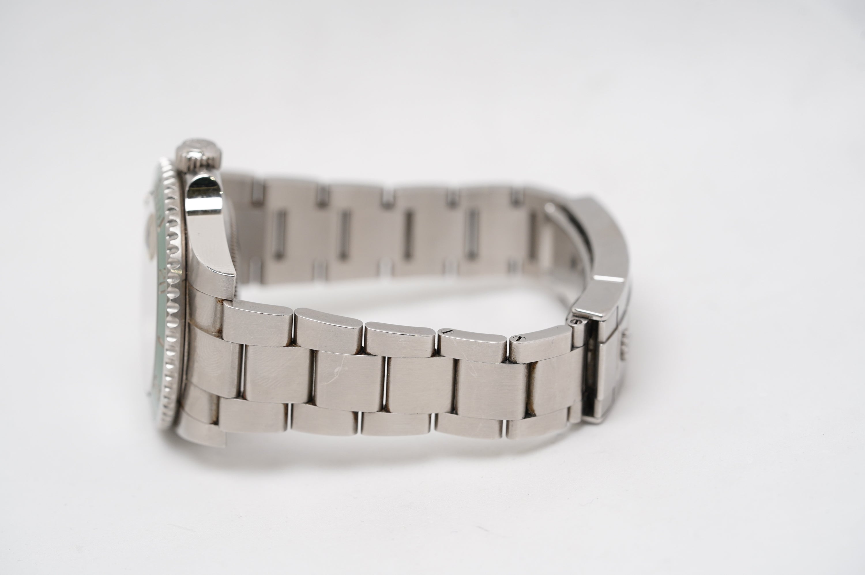 Rolex Submariner - Green Hulk (116610LV)