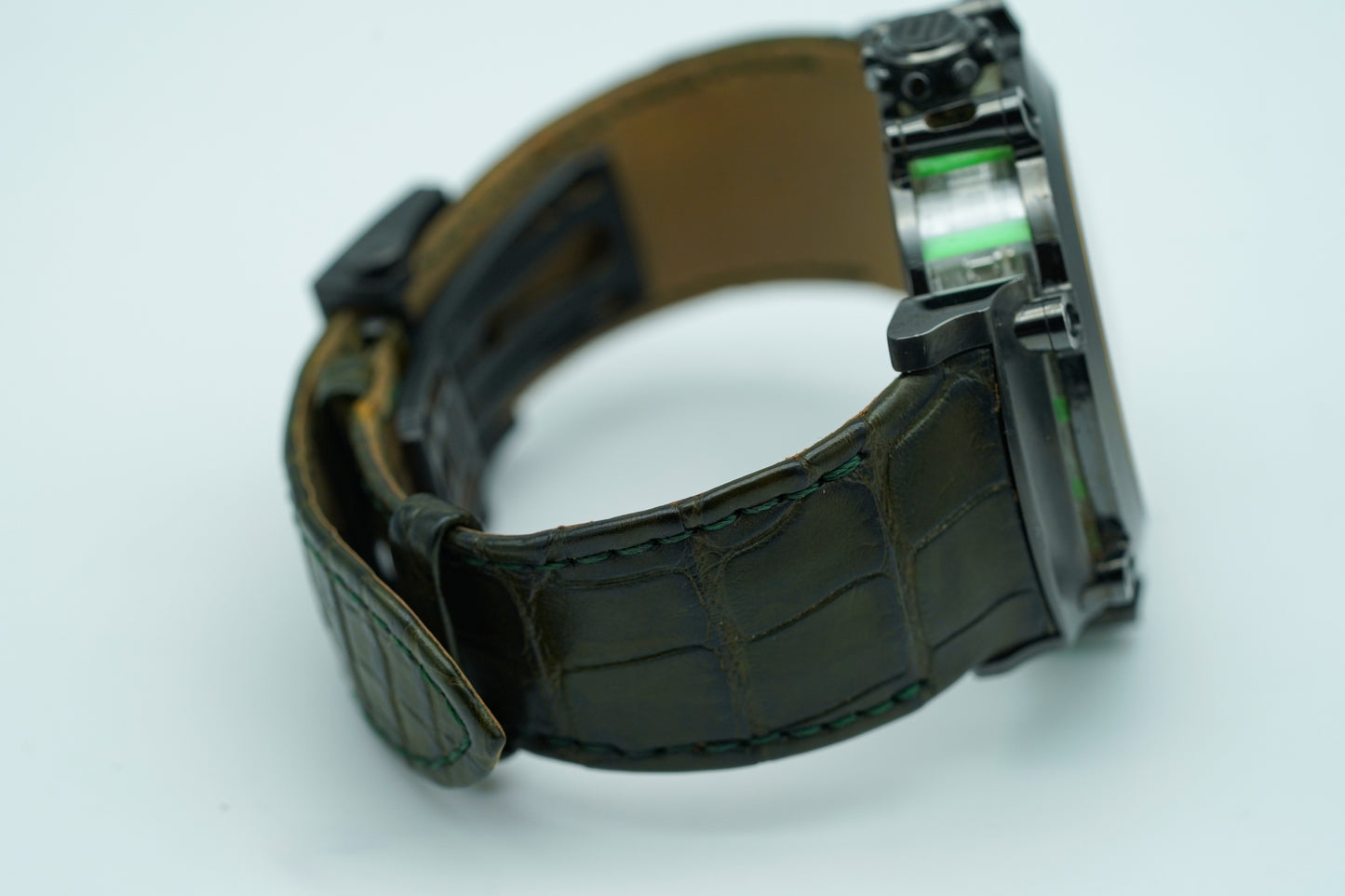 Bvlgari Gerald Genta Limited to 30 pieces (MVU4R0)