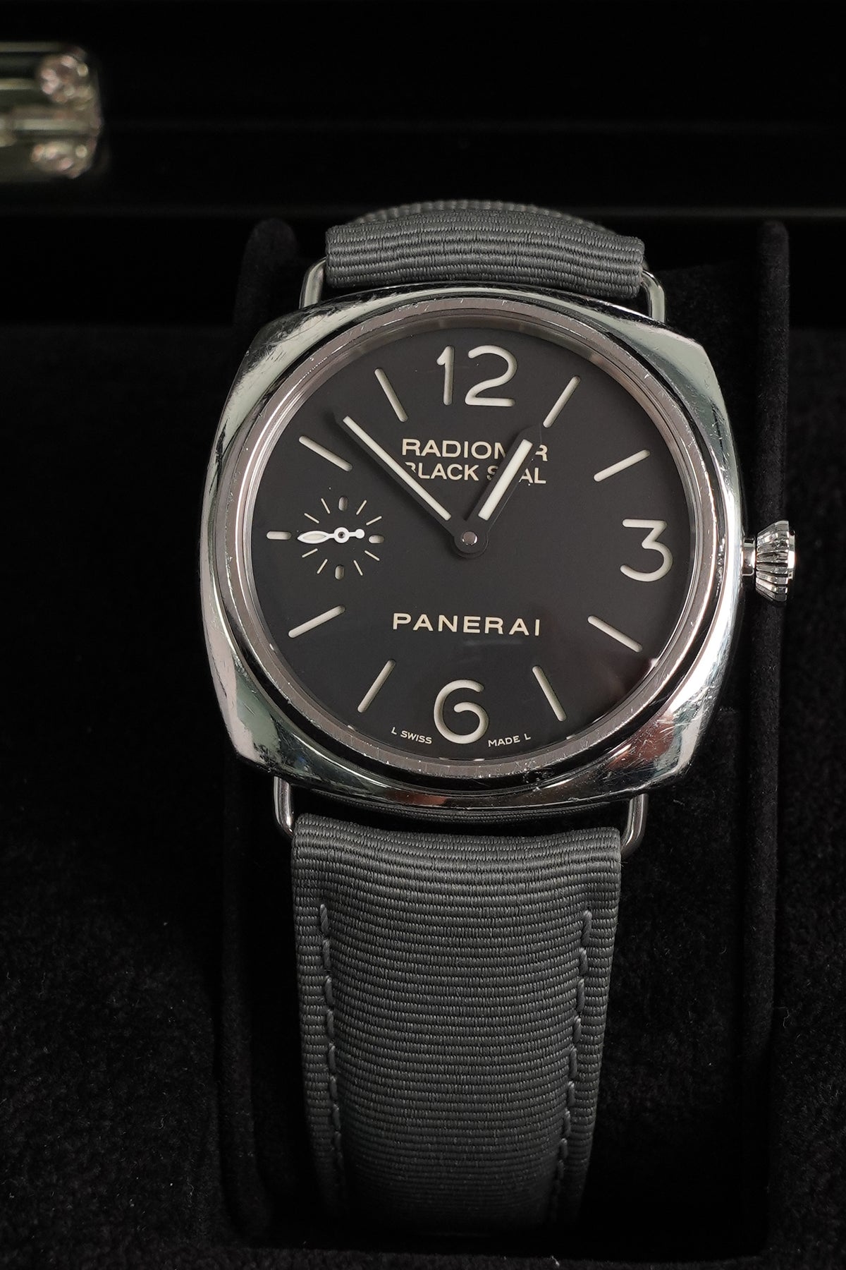Panerai Radiomir Black Seal Manual (PAM00183)