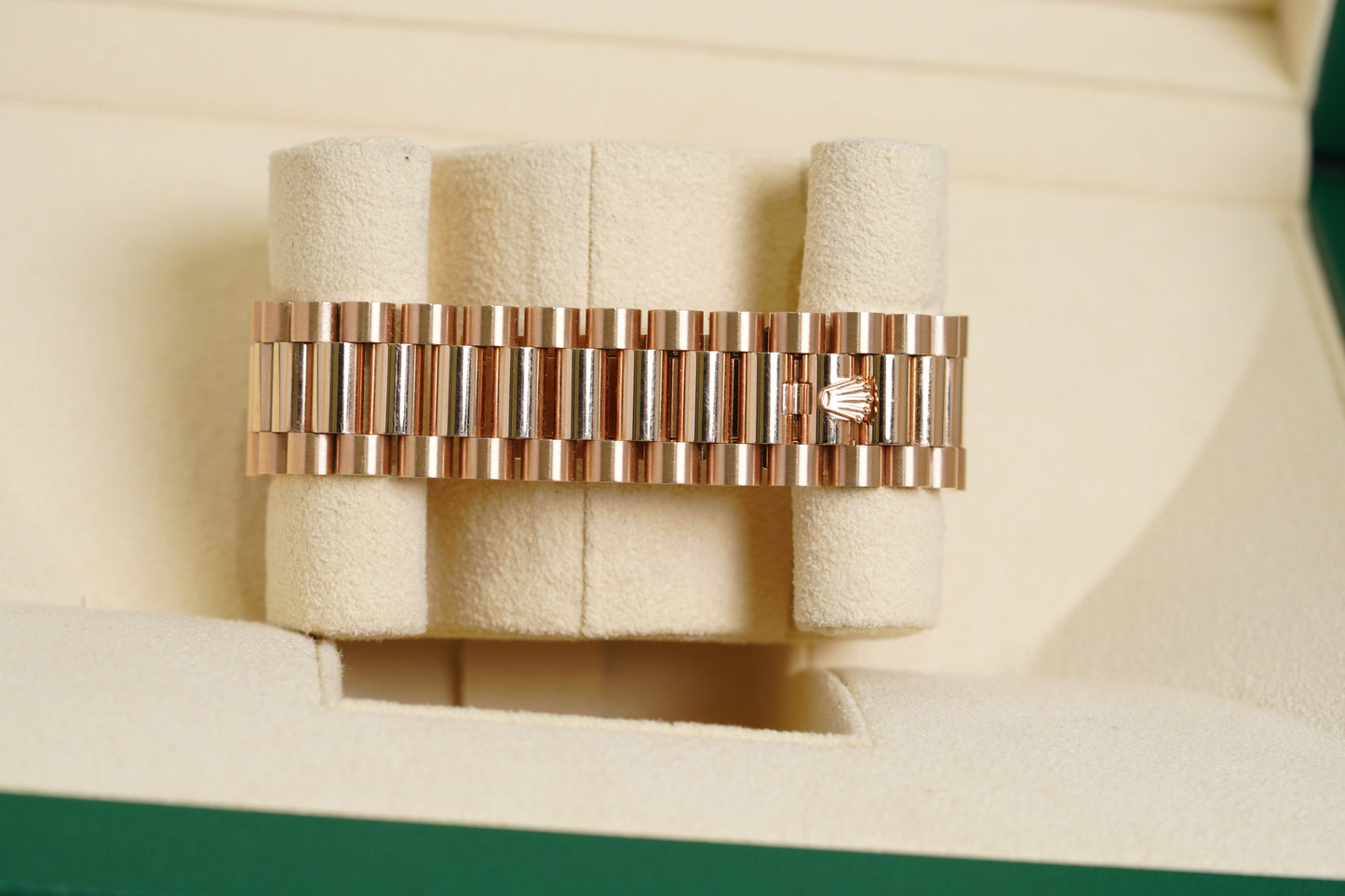 Rolex Day-Date 40 (228235-0001)