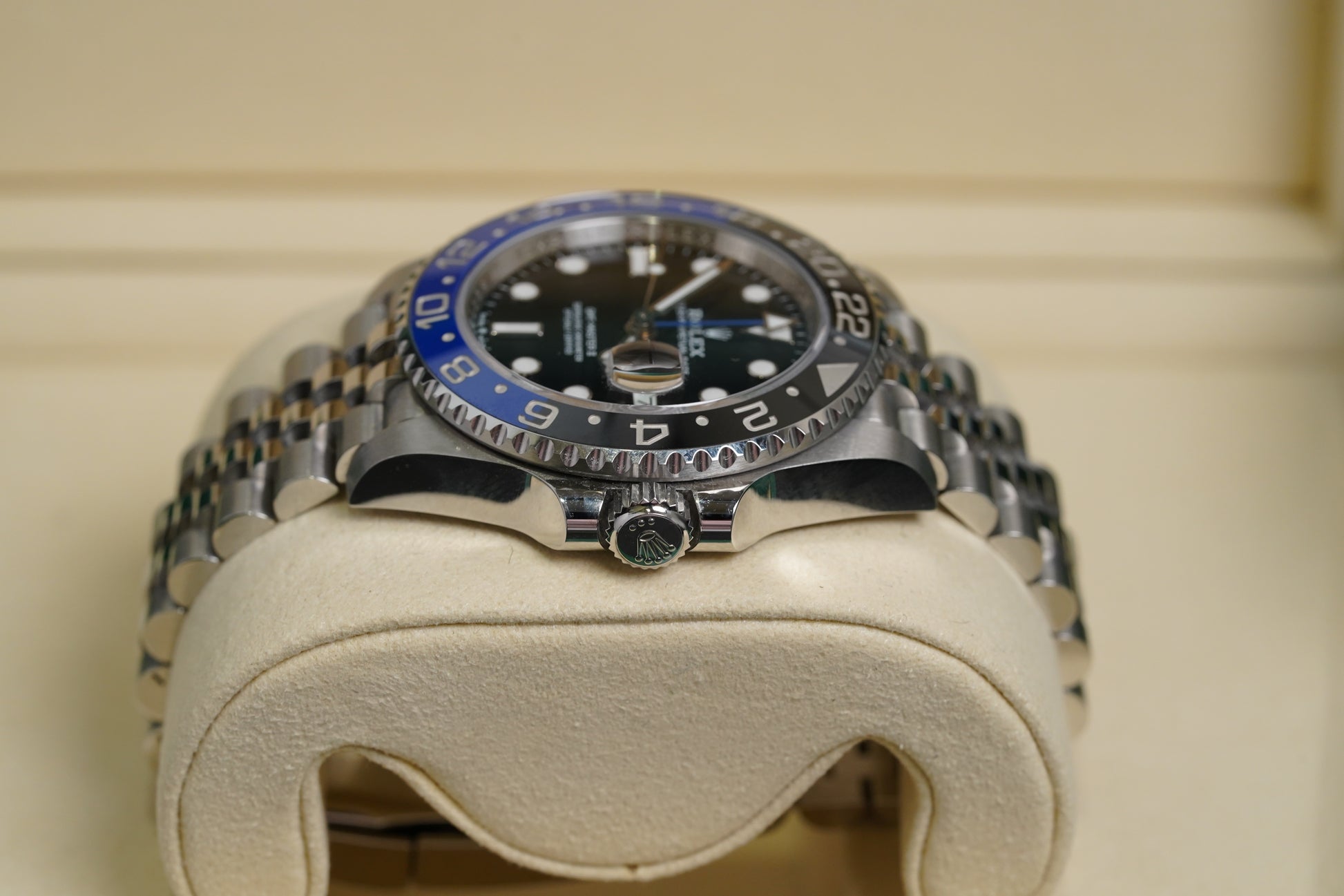 Rolex GMT-Master II - Batgirl (126710BLNR-0002)