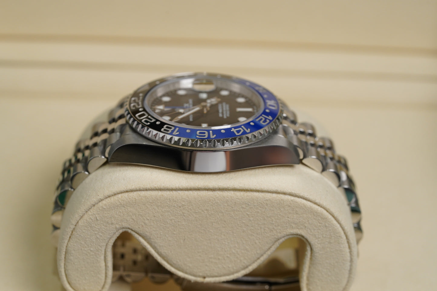 Rolex GMT-Master II - Batgirl (126710BLNR-0002)