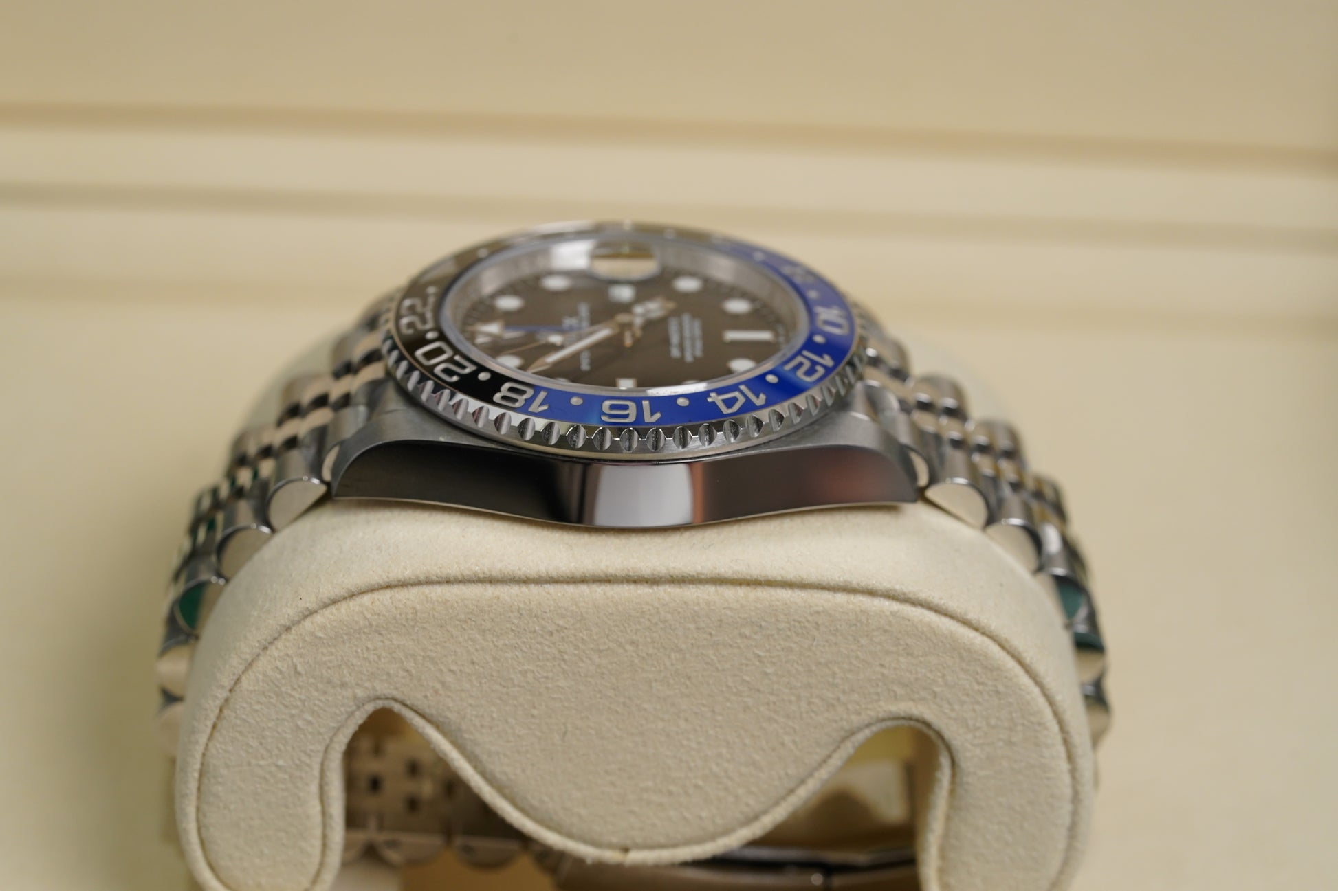 Rolex GMT-Master II - Batgirl (126710BLNR-0002)