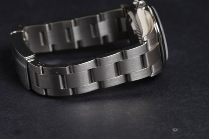 Rolex Oyster Perpetual 28 (276200-0001)