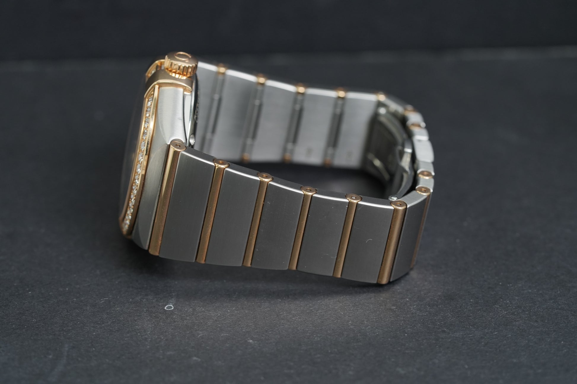 Omega Constellation (123.25.38.21.63.001)
