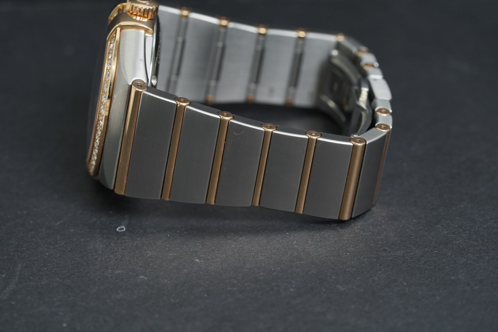 Omega Constellation (123.25.38.21.63.001)