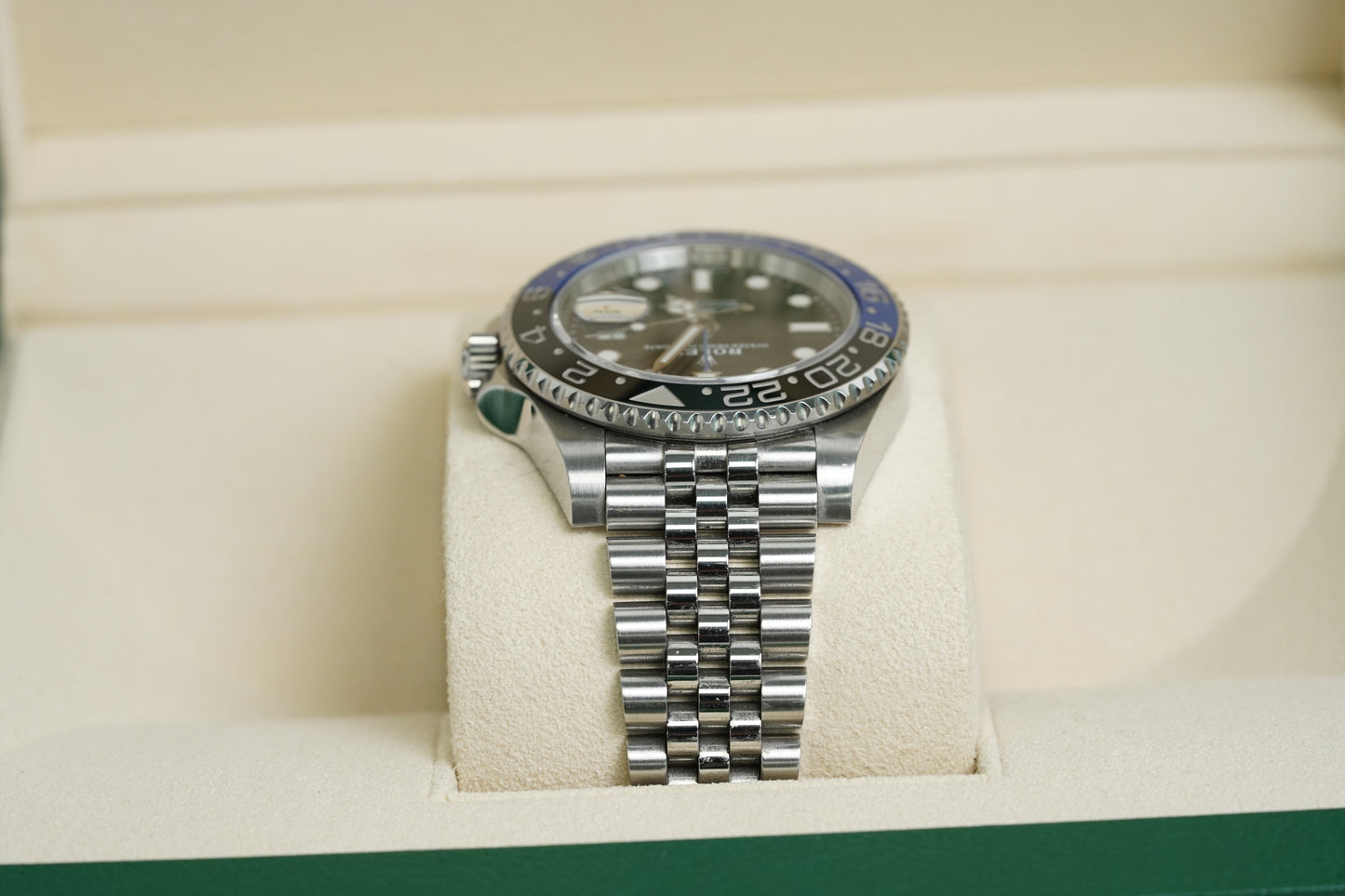 Rolex GMT-Master II - Batgirl (126710BLNR-0002)