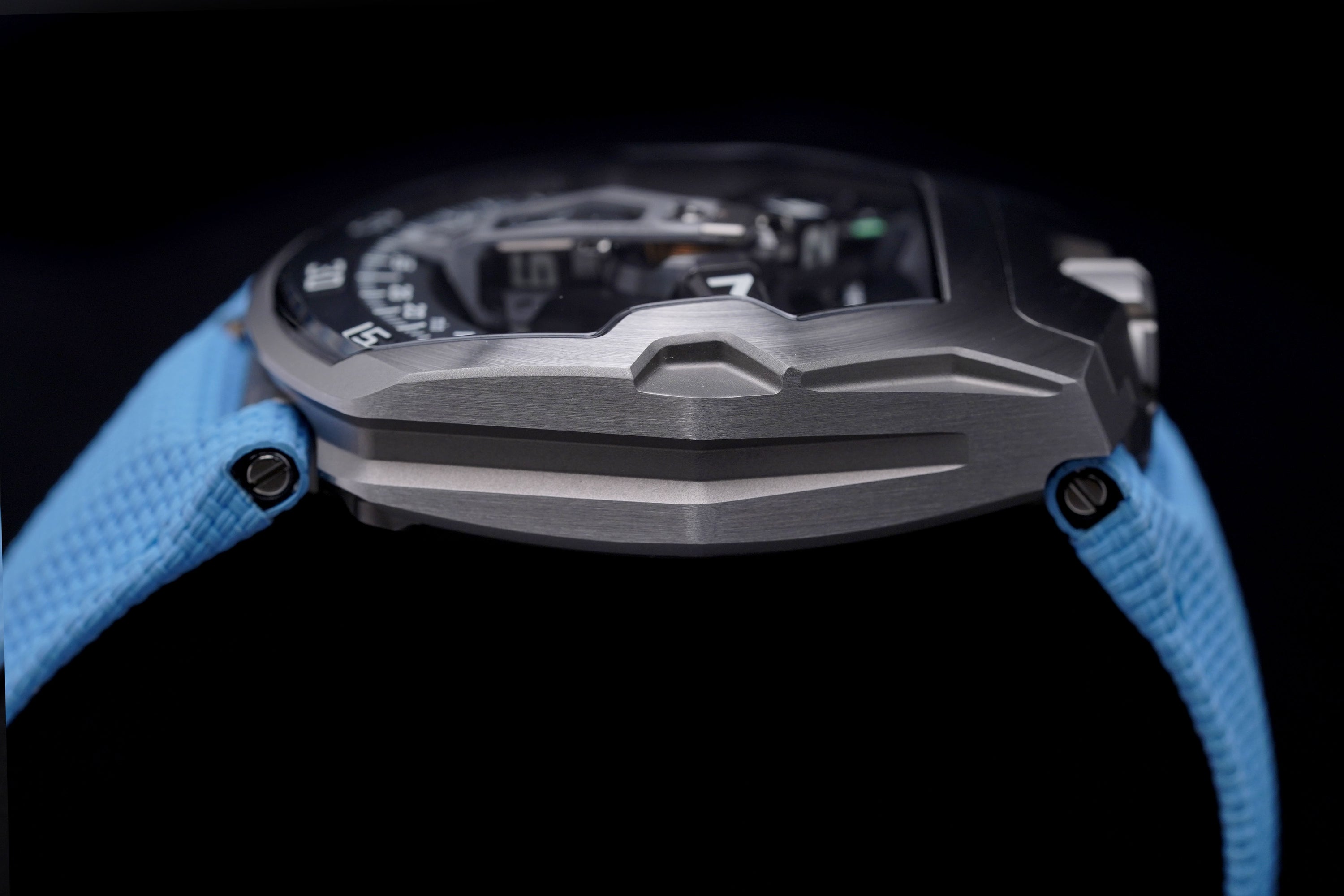 Urwerk Maltese Falcon 210 Limited to 35 Pieces  (UR-210)