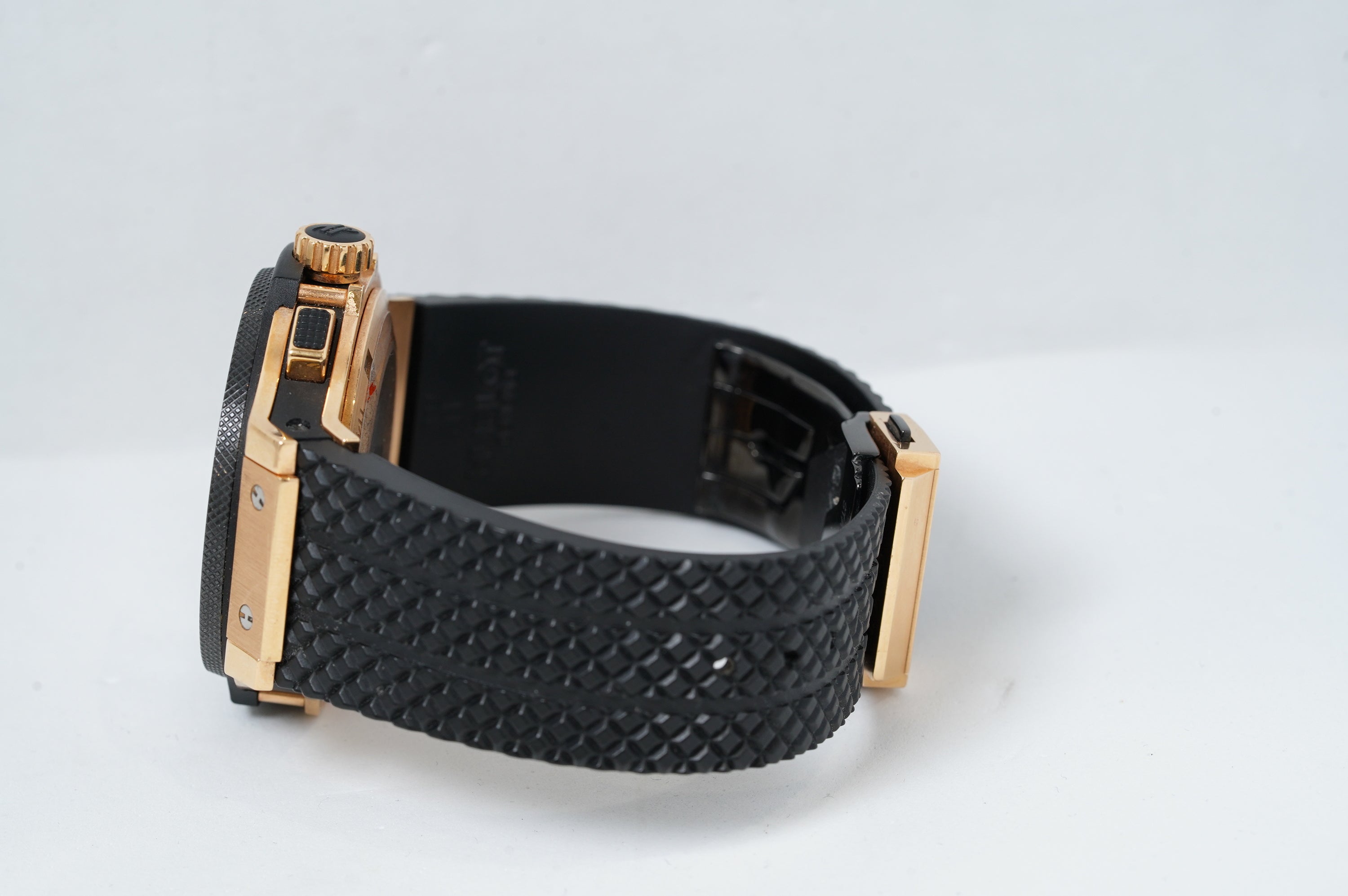 Hublot Big Bang Original Gold Ceramic (301.PB.131.RX)