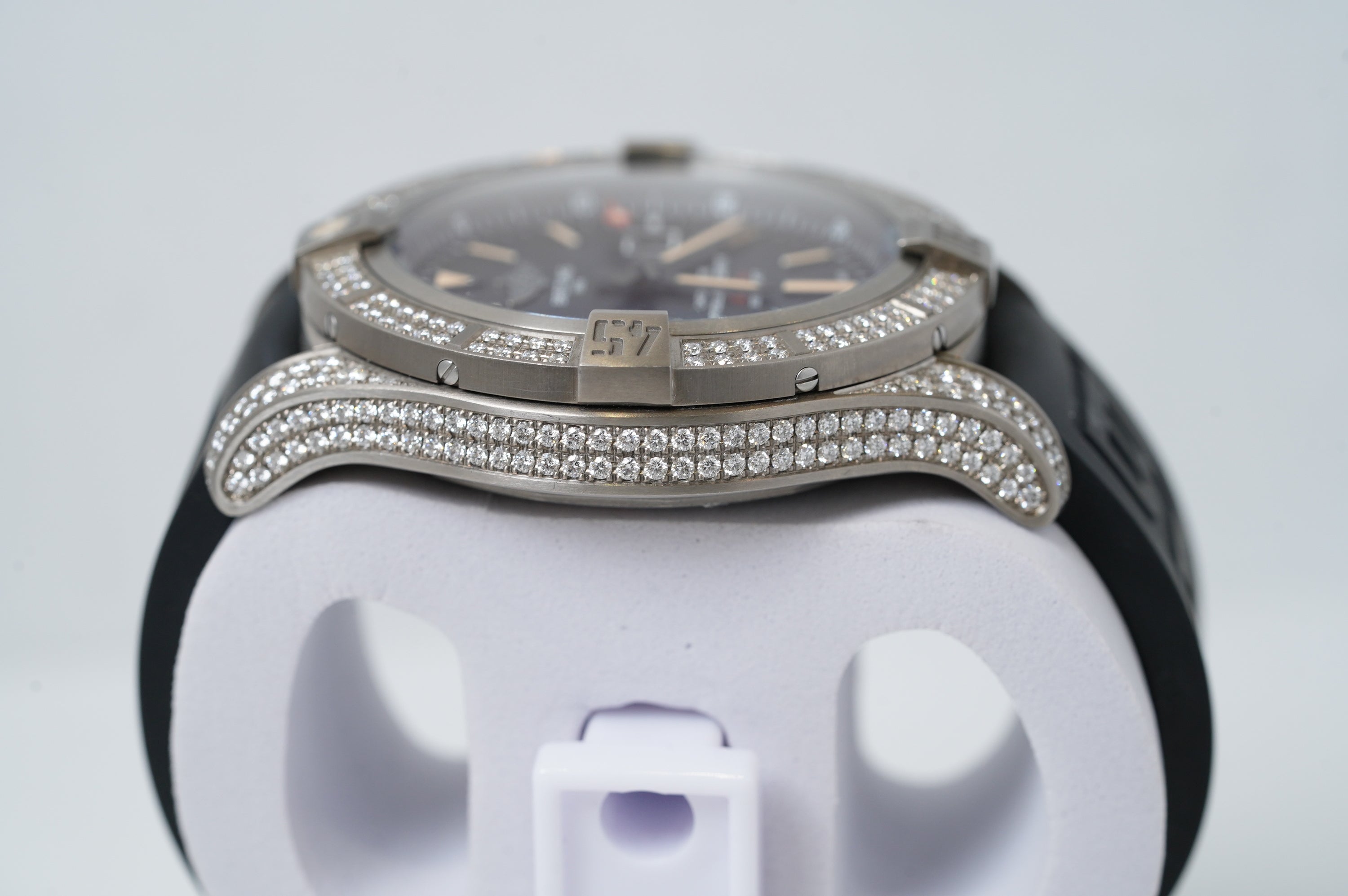Breitling Avenger BlackBird (E1731063)