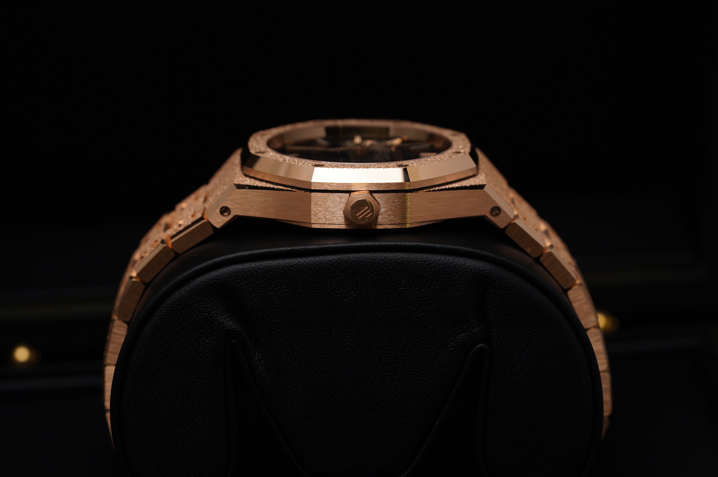 Audemars Piguet Royal Oak 34mm Limited Edition 40 (77450OR.GG.1361OR.02)
