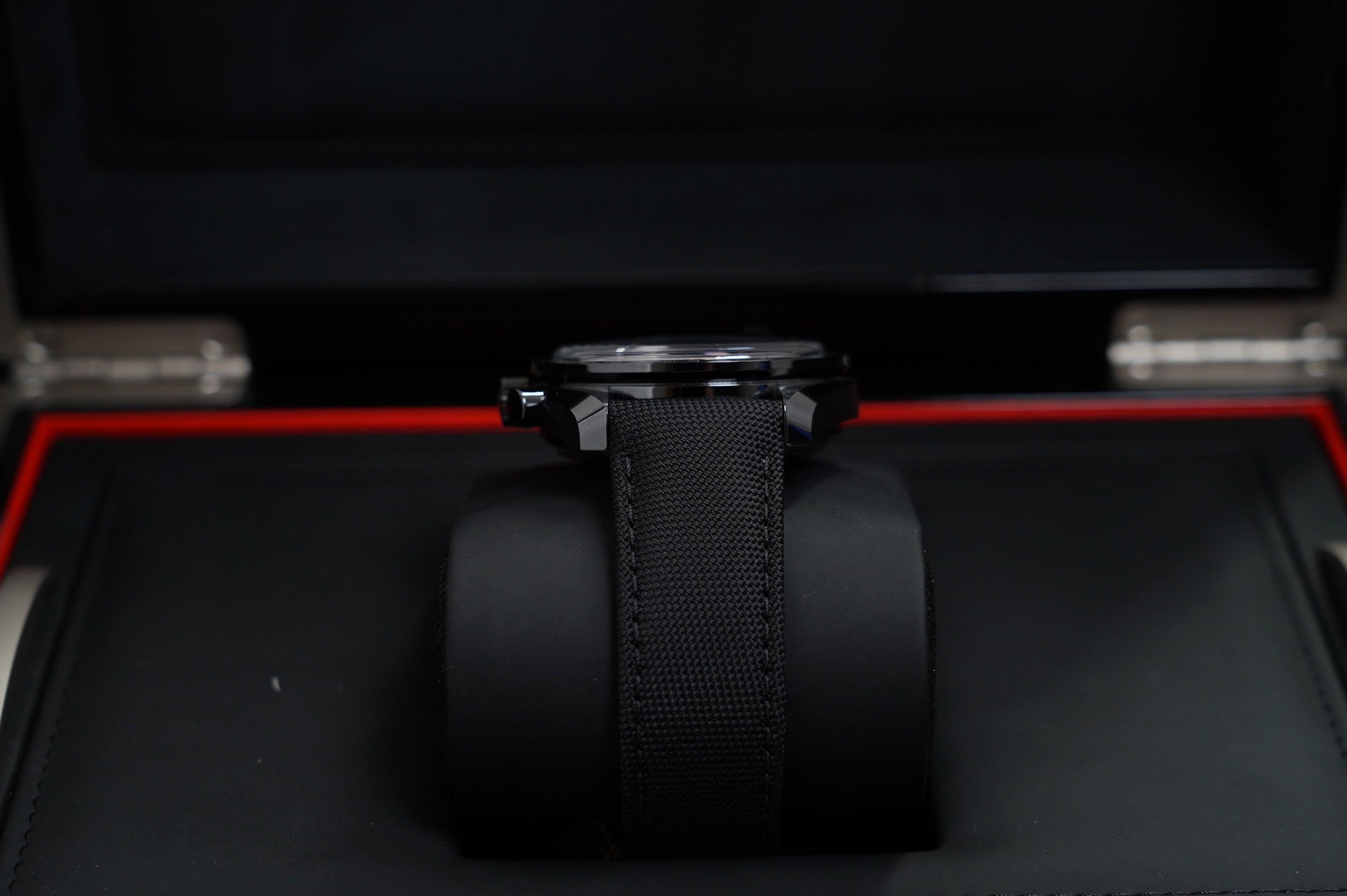 Omega Speedmaster Dark Side of the Moon Ceramic (311.92.44.51.01.007)
