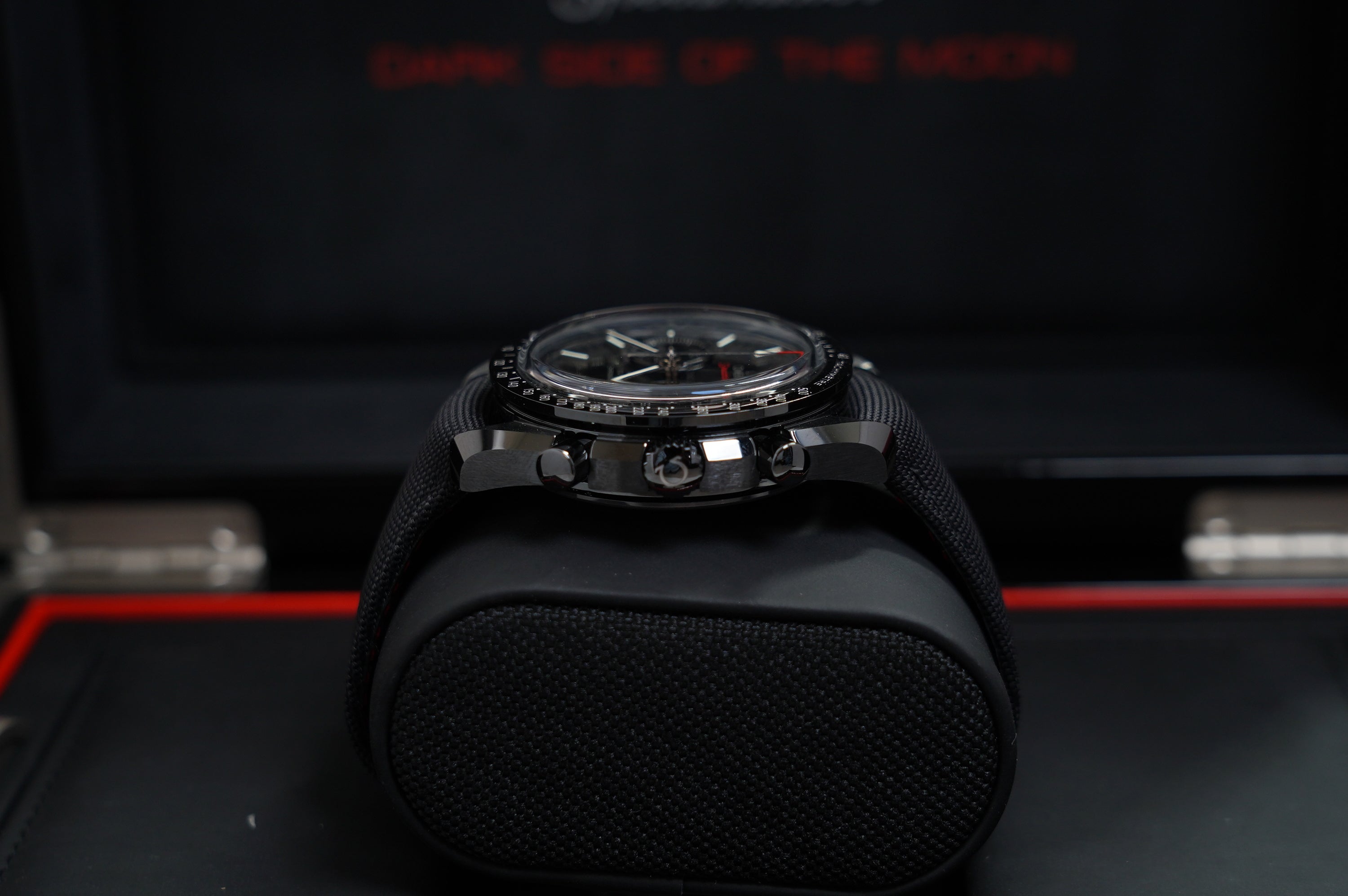 Omega Speedmaster Dark Side of the Moon Ceramic (311.92.44.51.01.007)