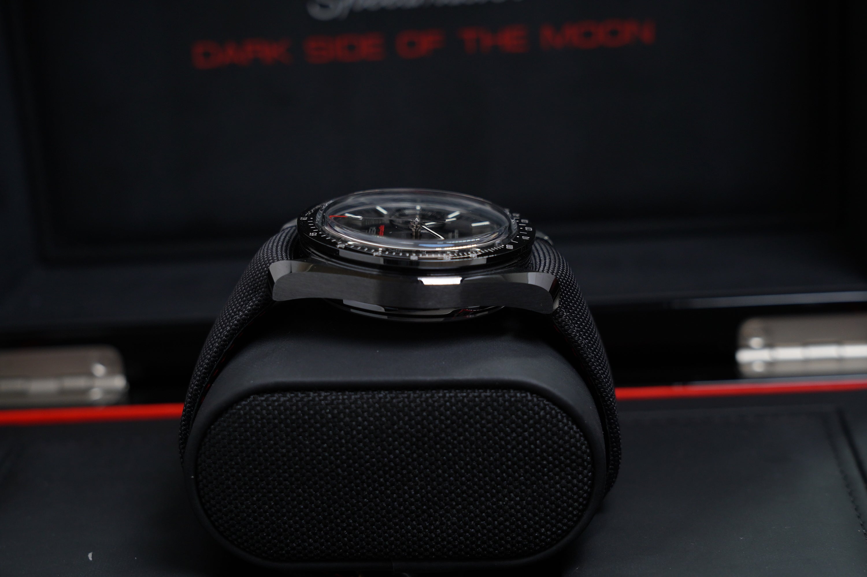 Omega Speedmaster Dark Side of the Moon Ceramic (311.92.44.51.01.007)