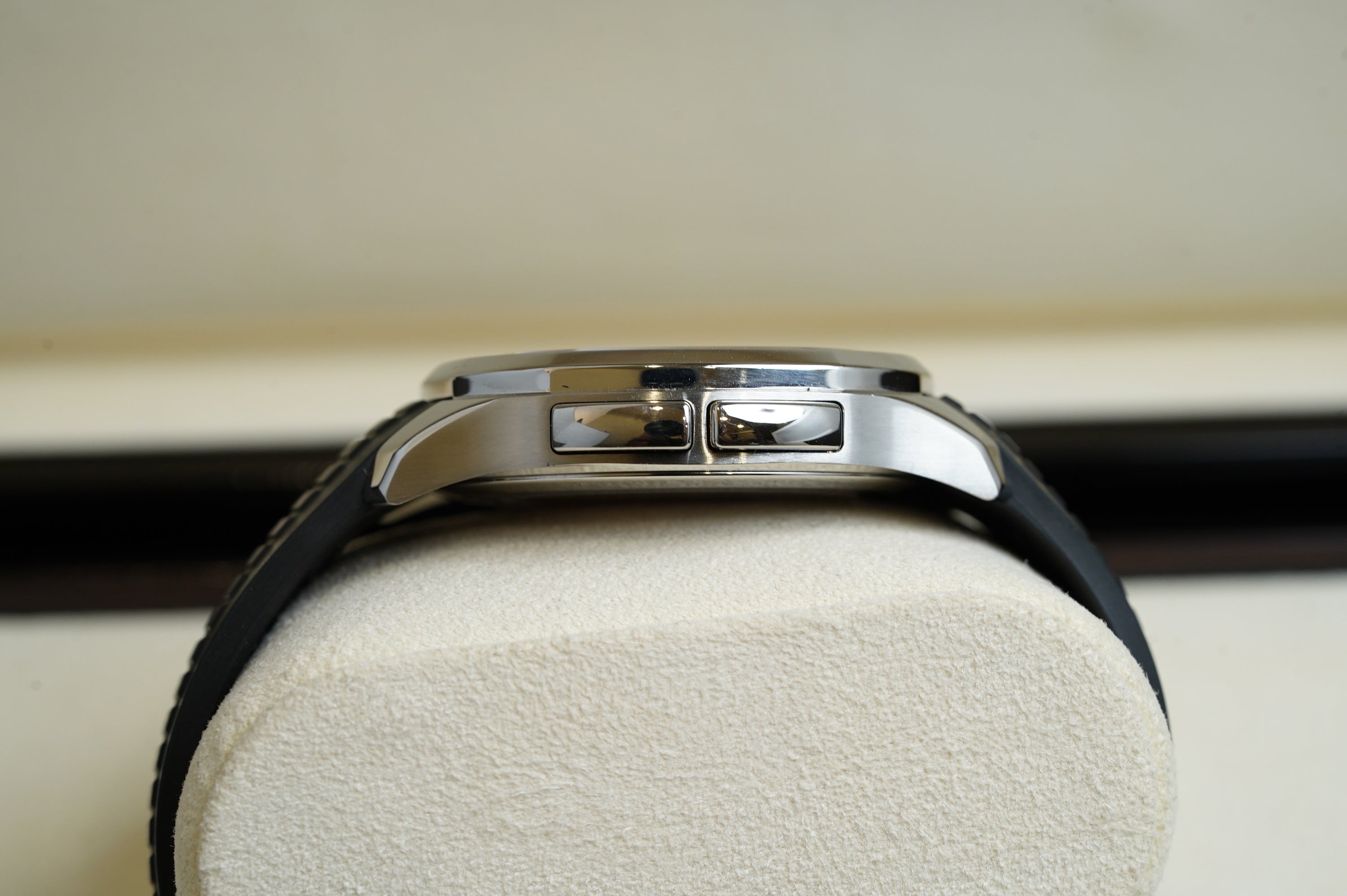 Patek Philippe Aquanaut (5164A-001)
