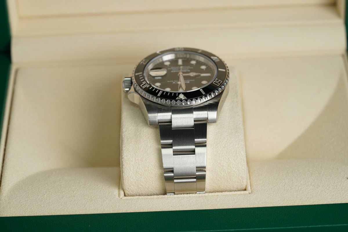 Rolex Submariner Date (116610LN)