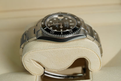 Rolex Submariner Date (116610LN)