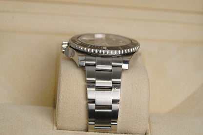 Rolex Submariner Date (116610LN)