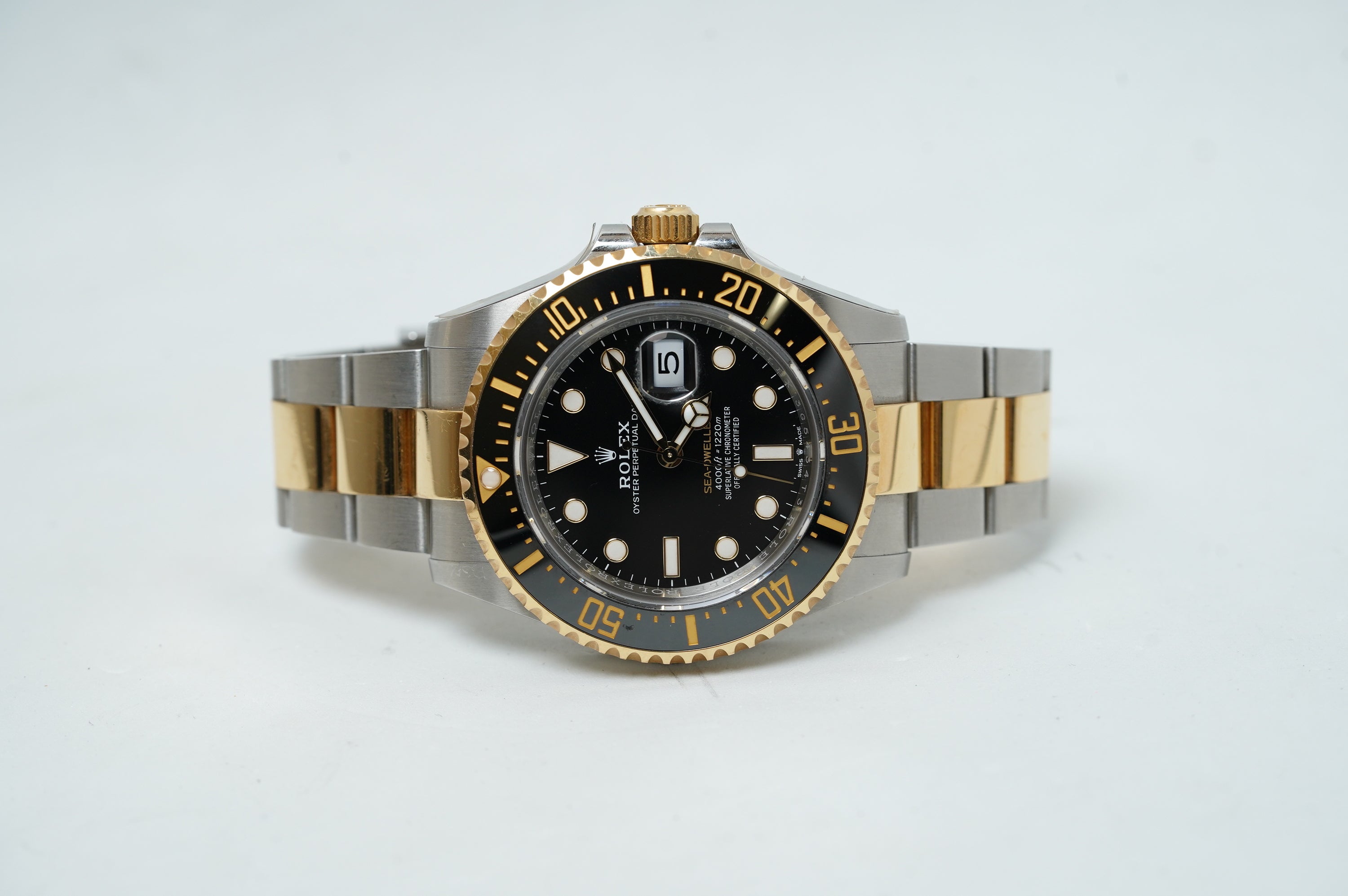 Rolex Sea-Dweller (126603-0001)