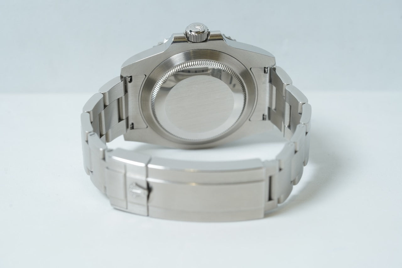 Rolex Submariner - Green Hulk (116610LV)