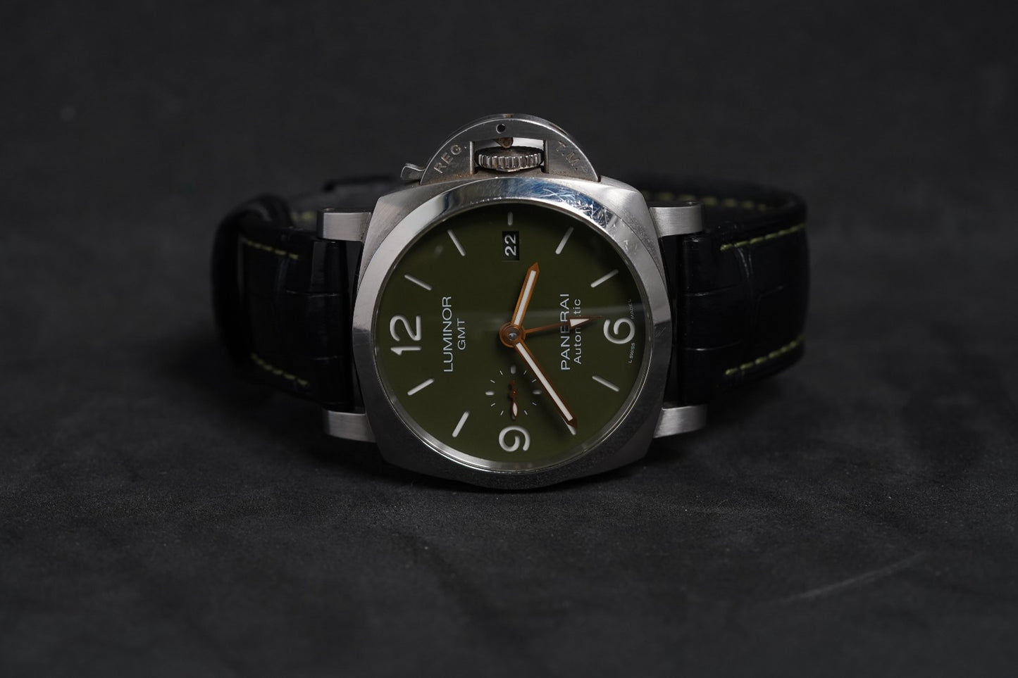 Panerai Luminor GMT 44 Mahendra Singh Dhoni Edition (PAM01056)